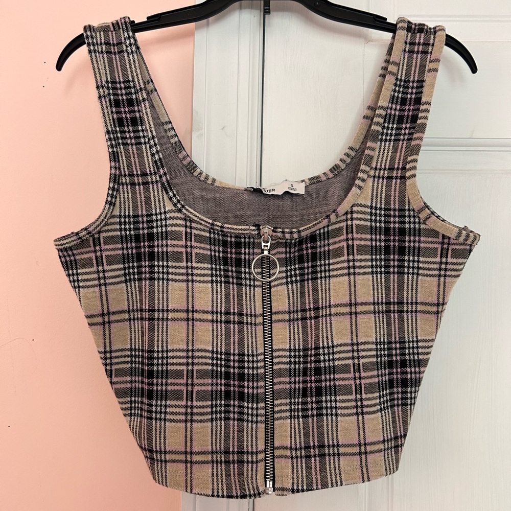 Plaid hollister cropped zip up tank